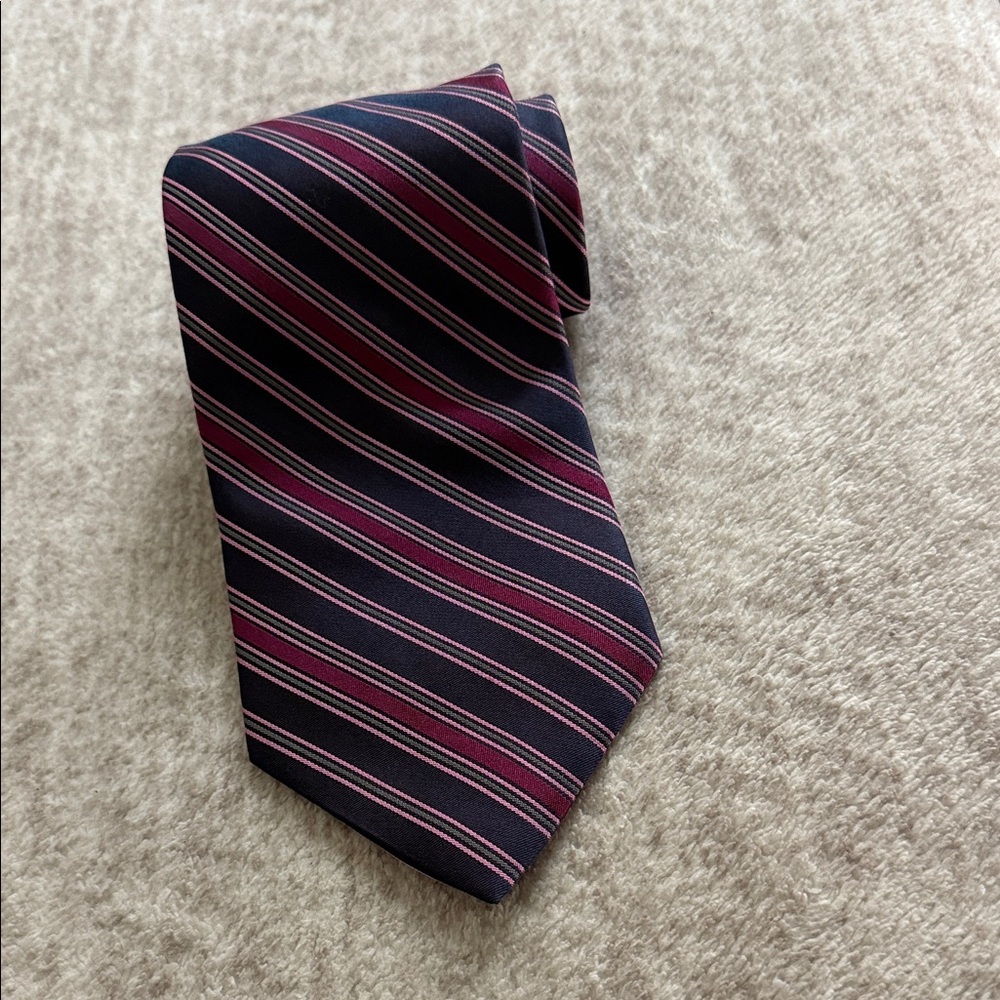 Croft & Barrow Navy and Burgundy Striped Tie - Picture 1 of 6